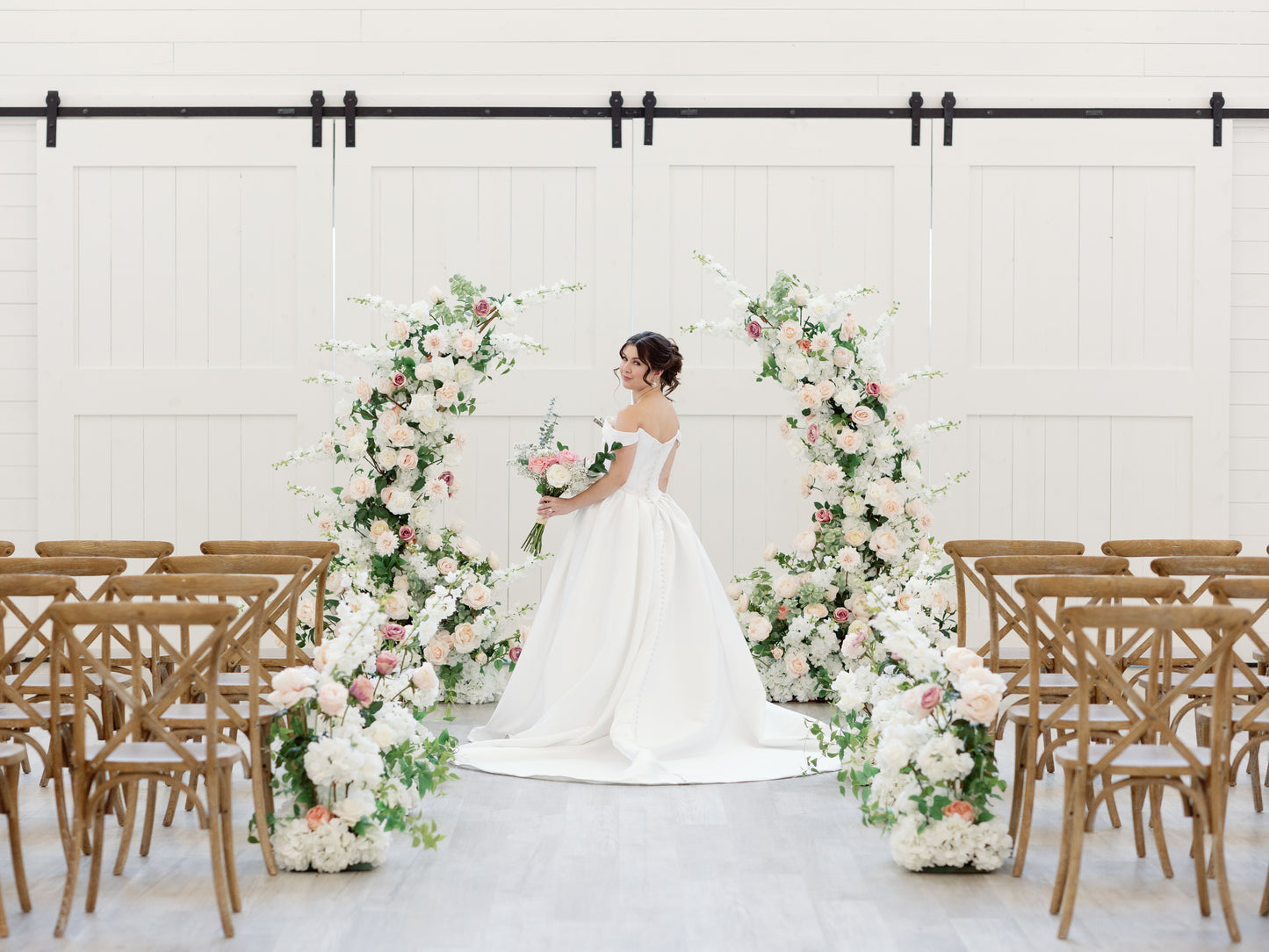 Juliette Aisle Flowers