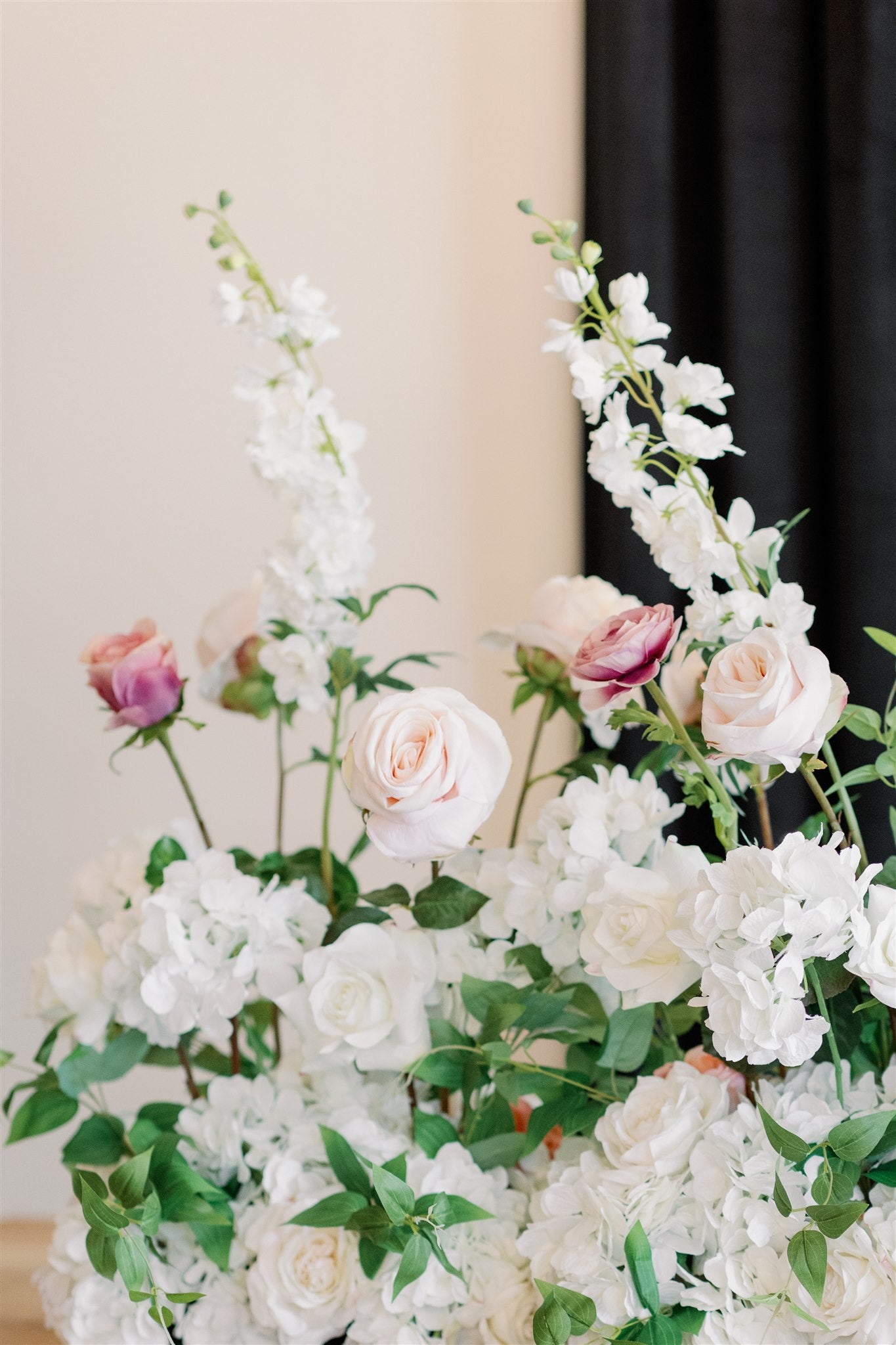 chicago wedding rentals
chicago arch rentals
chicago flower rentals
wedding flowers
wedding arch rentals
wedding arch
floral arch
chicago florist