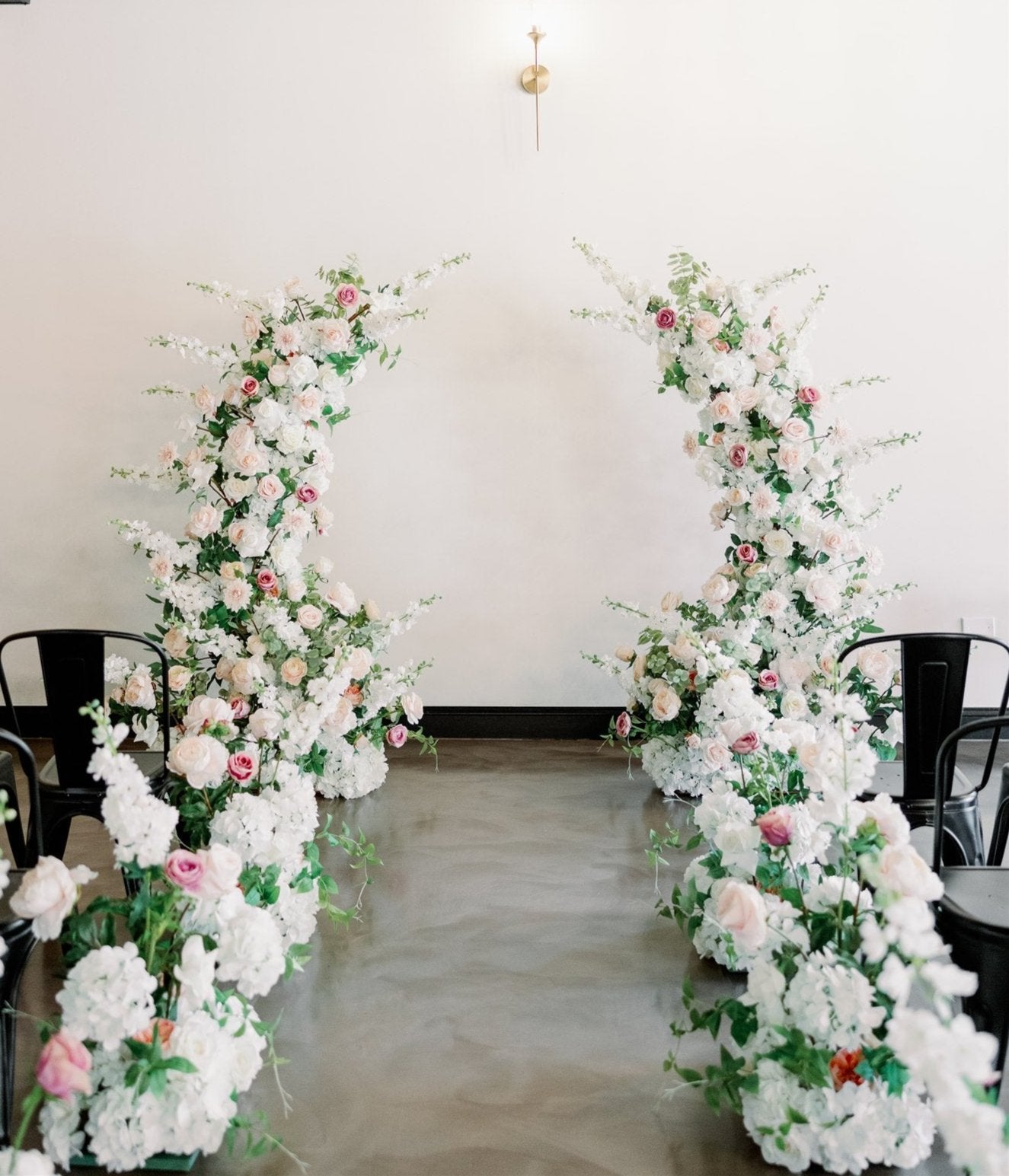 chicago wedding rentals
chicago arch rentals
chicago flower rentals
wedding flowers
wedding arch rentals
wedding arch
floral arch
chicago florist