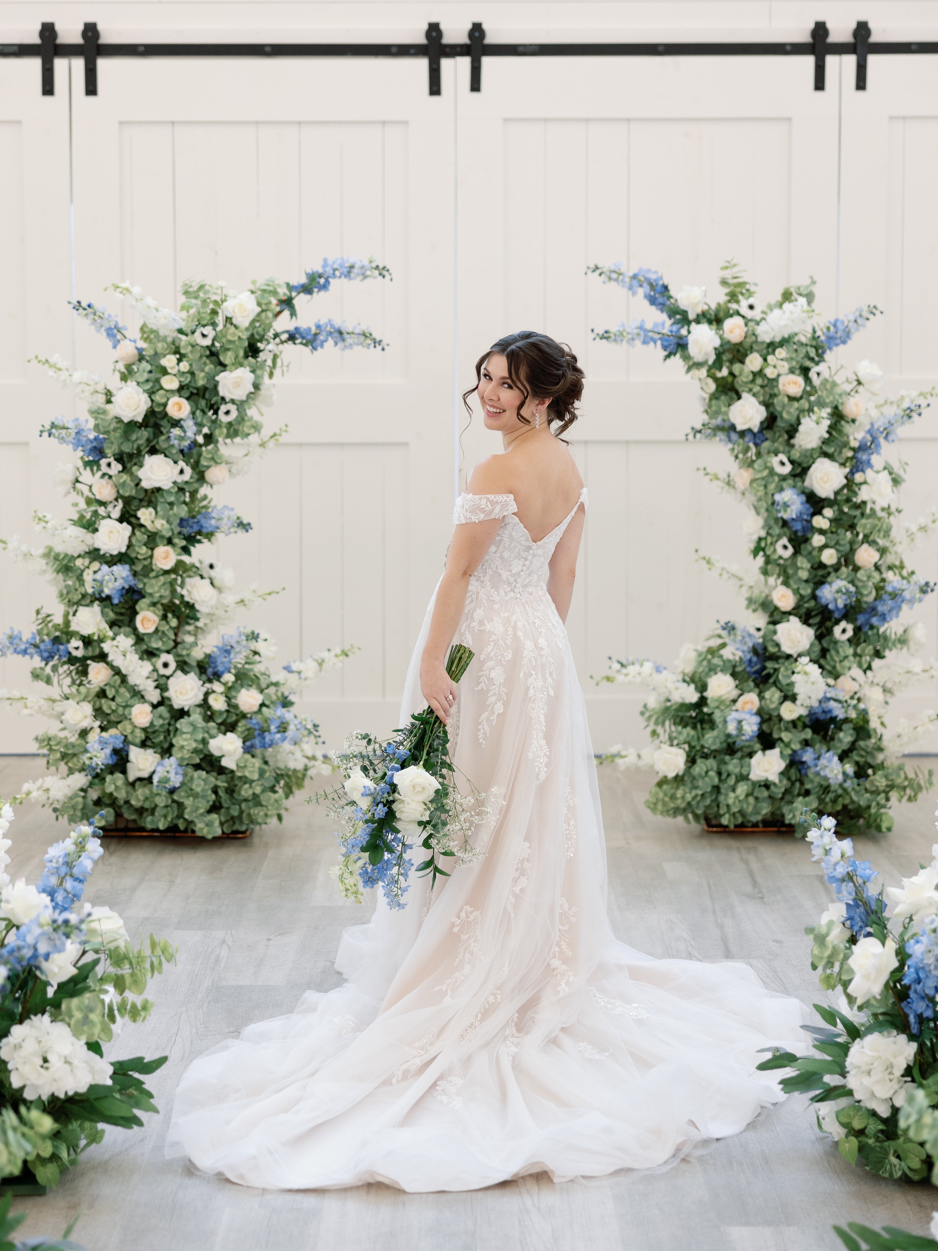 chicago wedding rentals
chicago arch rentals
chicago flower rentals
wedding flowers
wedding arch rentals
wedding arch
floral arch
chicago florist