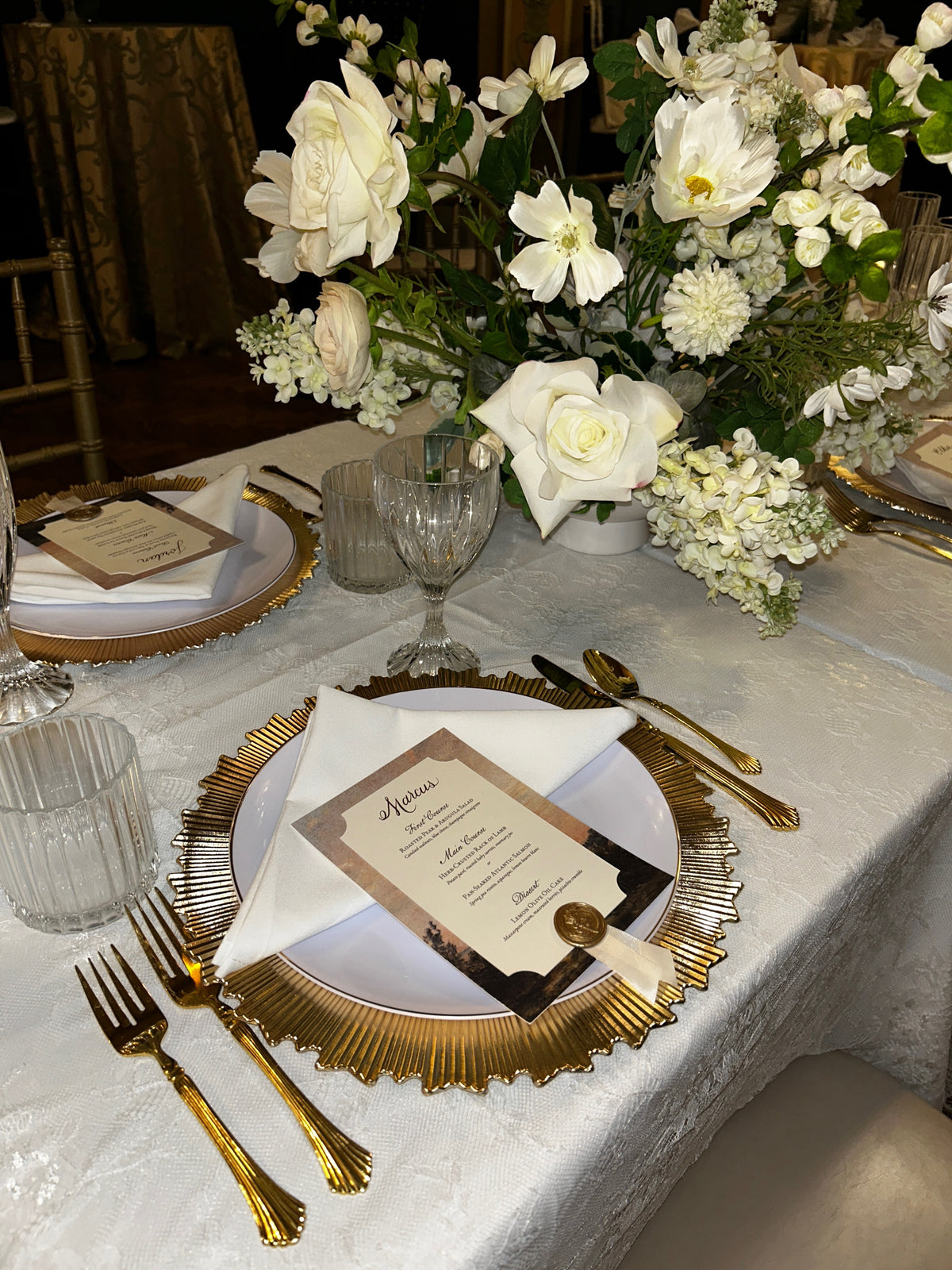 Vivienne Centerpiece